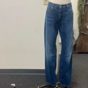 Levi's Women's Straight Leg Blue Jeans